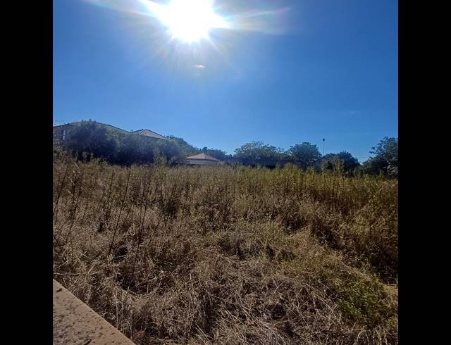 1,072M² VACANT LAND FOR SALE IN KLIPWATER